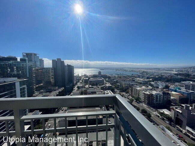 Building Photo - 2 br, 2 bath House - 300 W. Beech Street #...