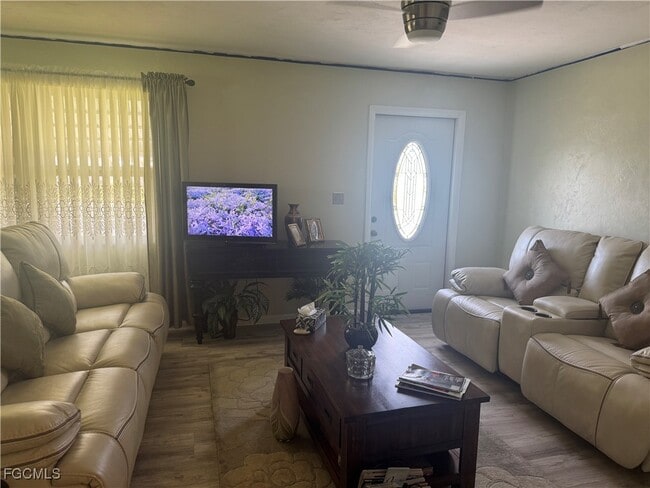 Building Photo - 1 Aztec Lily Ln