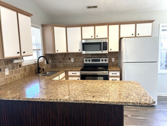 Building Photo - COMING SOON! 3 BR/2bath/Carport/Fenced Yard/ No carpet Odgen location. One level home, Beautiful ...