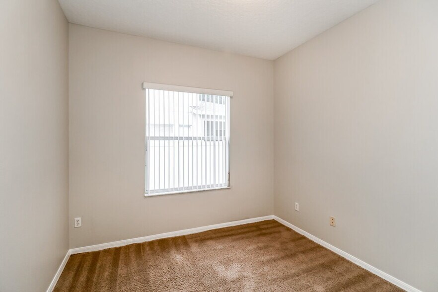 Building Photo - 4123 Beaumont Loop