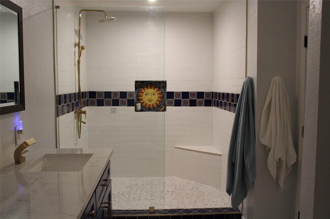 Building Photo - 14312 Tanglewood Dr