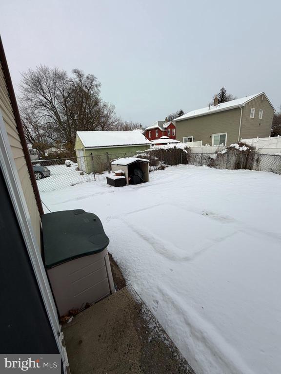 Building Photo - 122 Annabelle Ave