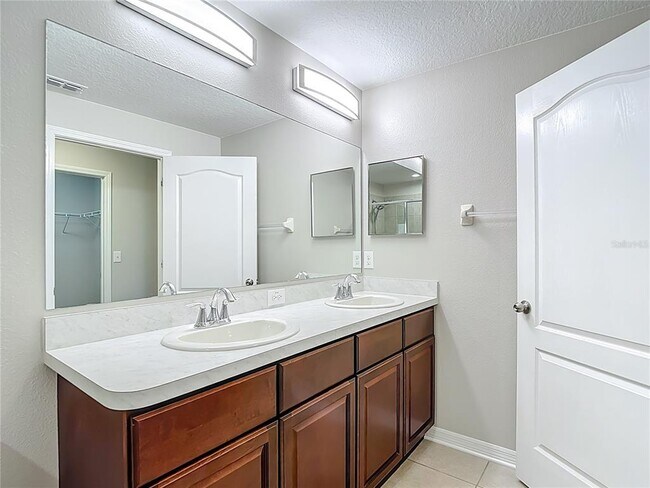 Building Photo - 20451 Berrywood Ln