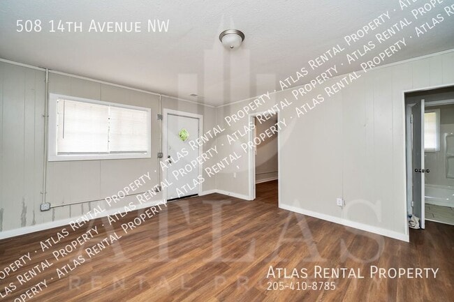 Building Photo - 508 14th Ave NW
