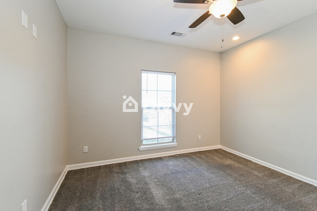 Building Photo - 3391 James Rd, Memphis, TN 38128