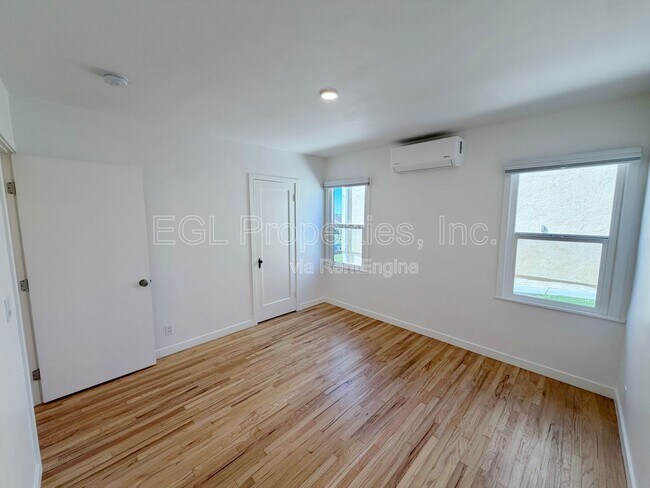 Building Photo - 4239 W 64th St