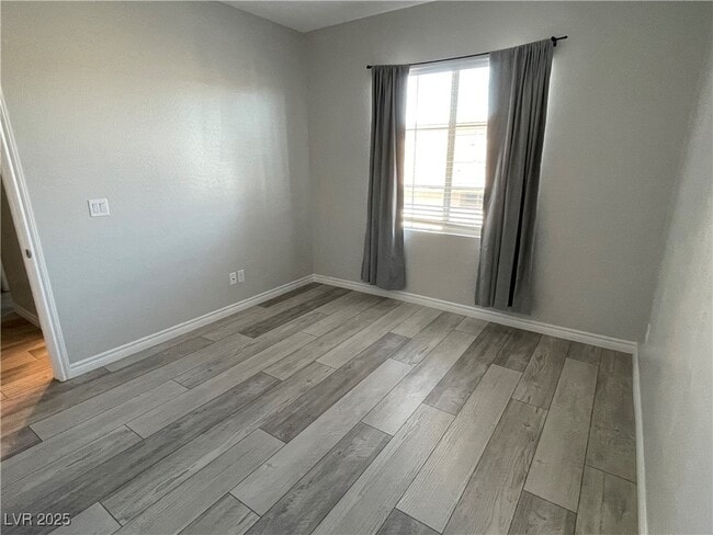 Building Photo - 600 Carriage Hill Dr
