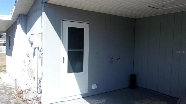 Building Photo - 9941 SW 102nd Ln