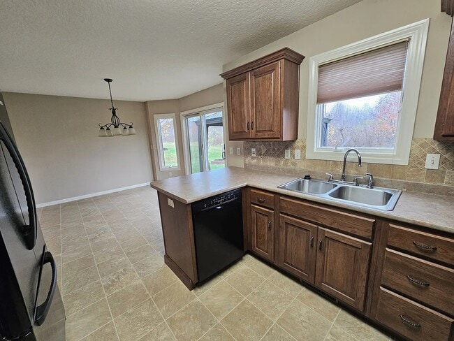 Building Photo - 8401 Backwater Dr