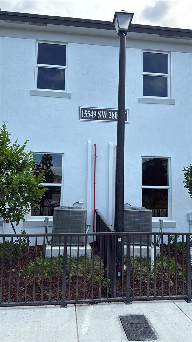 Building Photo - 15549 SW 280th St