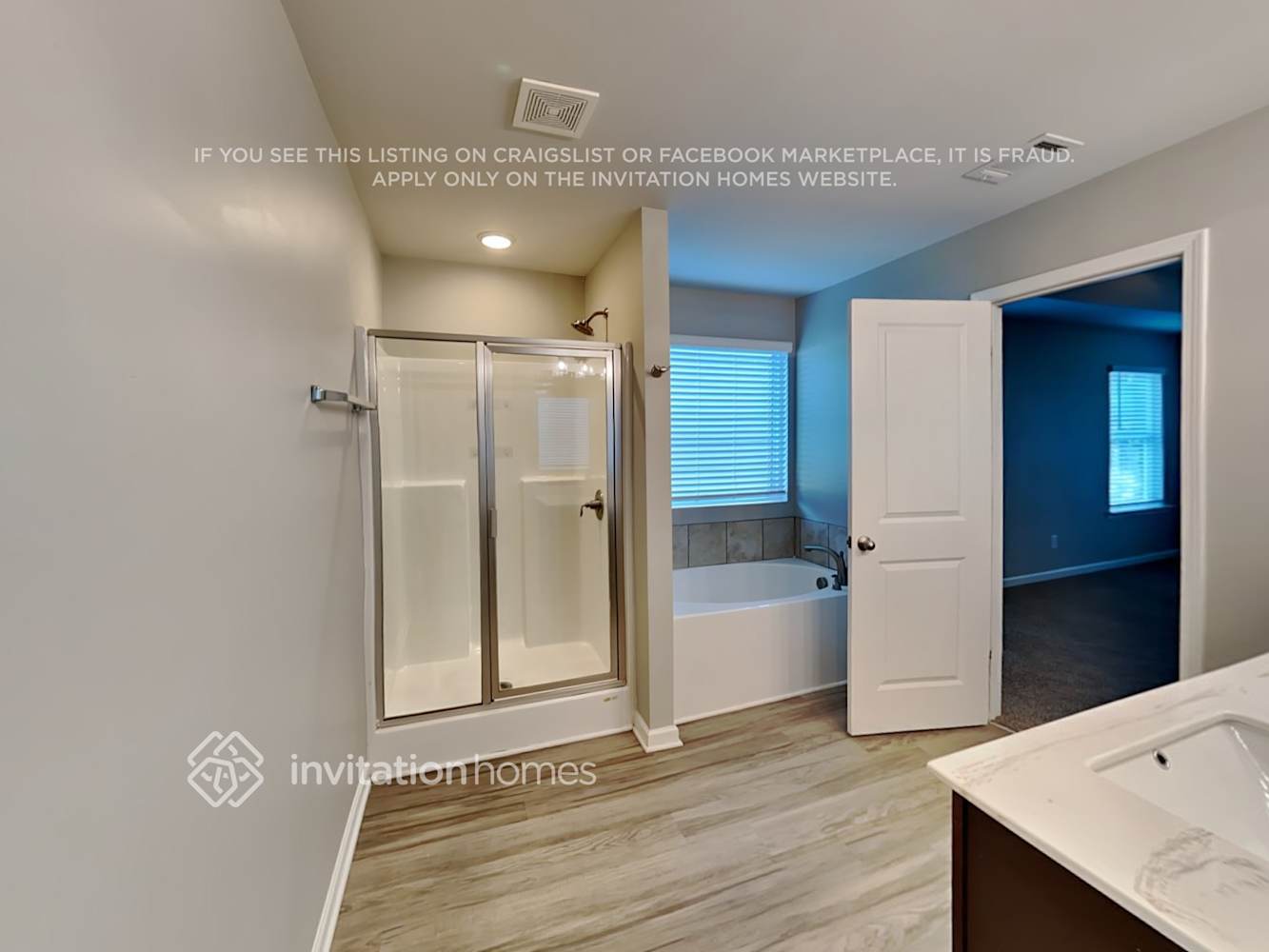 Building Photo - 112 Lantana Crossing