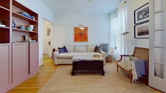 Building Photo - Extra Large Lakeview One Bedroom Includes ...