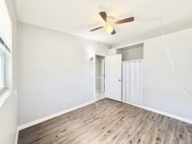 Building Photo - 7111 Onyx Dr N