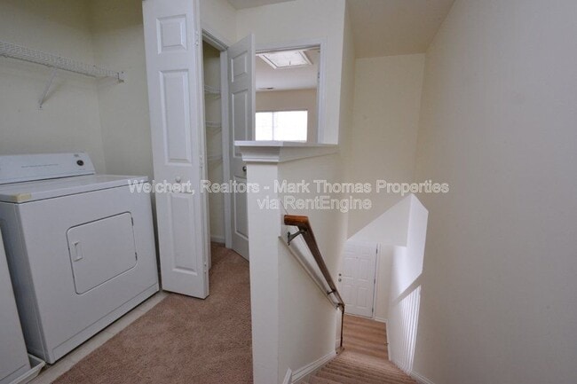 Building Photo - 1326 Holly Grove Way