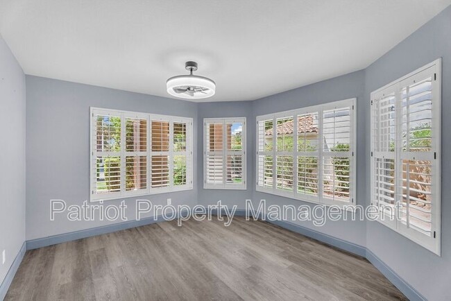 Building Photo - 1575 S Pennington Dr