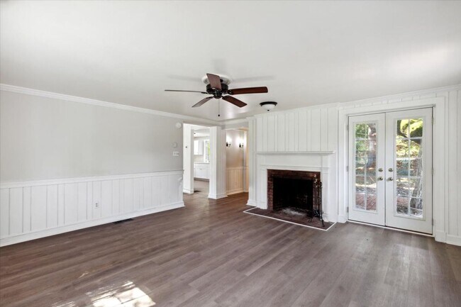 Building Photo - 3 Bedroom / 2.5 Bath House Available Now in Harleysville