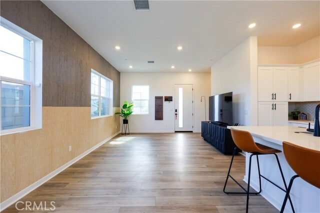 Building Photo - 4437 S Fairmount Pso