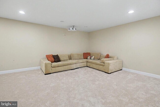 Building Photo - 228 Leffler Cir
