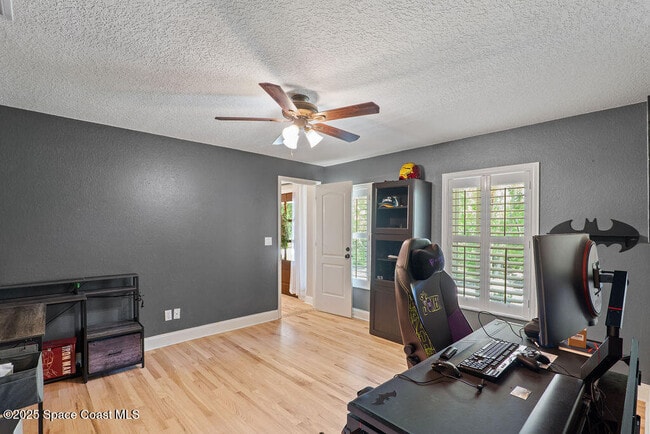 Building Photo - 4357 Ligustrum Dr