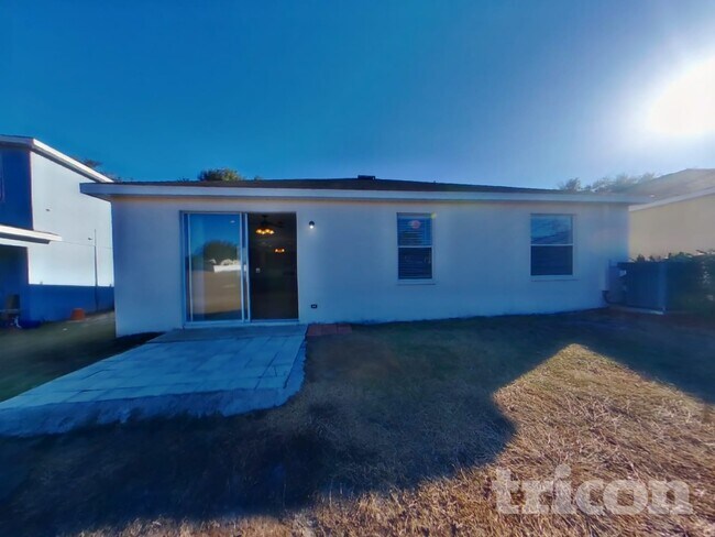 Building Photo - 8505 Pinetop Ridge Ln