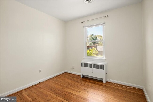 Building Photo - 6008 Brookland Rd
