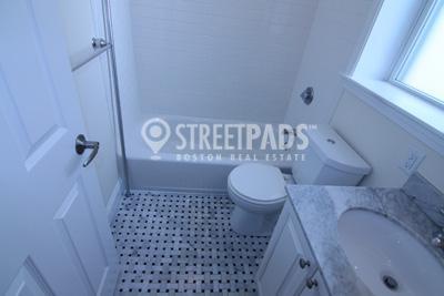 Building Photo - 2 bedroom in Cambridge MA 02138