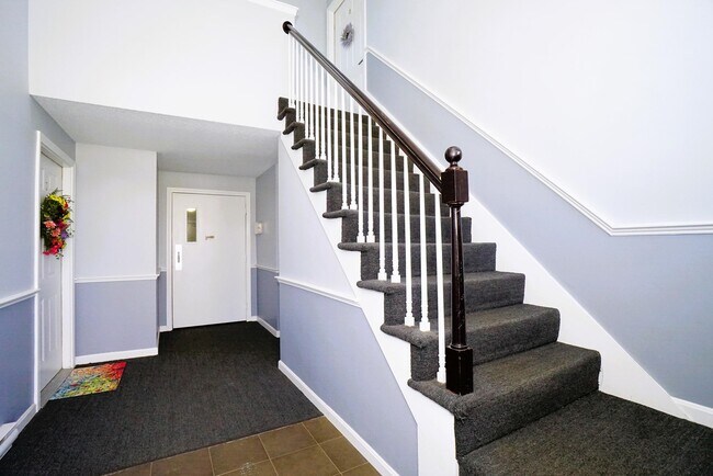 Building Photo - 50 Brookside Dr