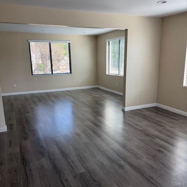 Building Photo - 701 S Glenoaks Blvd