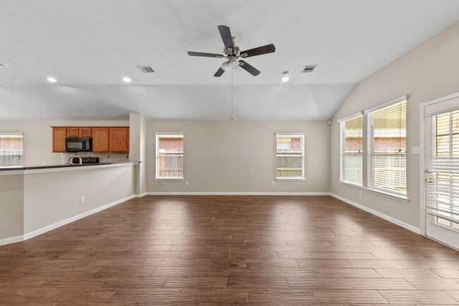 Building Photo - 731 Pickett Hill Ln