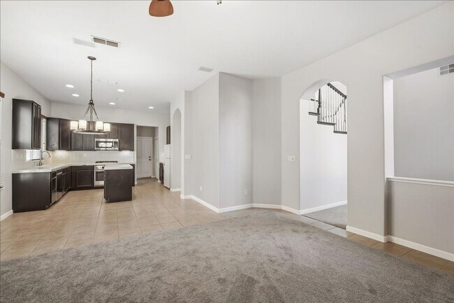 Building Photo - 121 Conner Cir