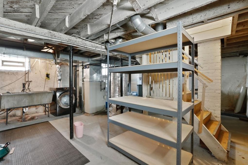 Building Photo - 346 Cleveland Ave N