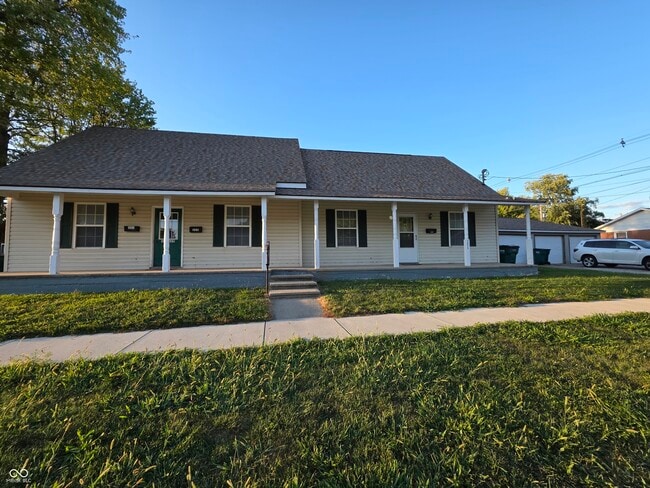 Building Photo - 206 E Superior St