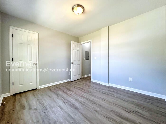 Building Photo - 1827 Belcher Pl SW