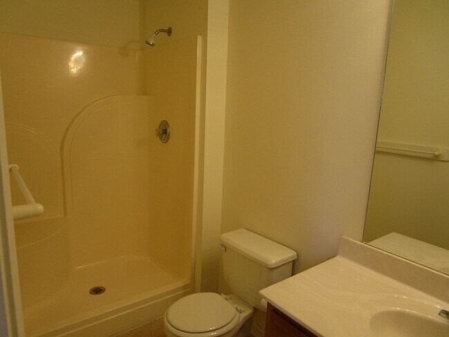 Building Photo - 4405-4407-4407 Cheryl Ct