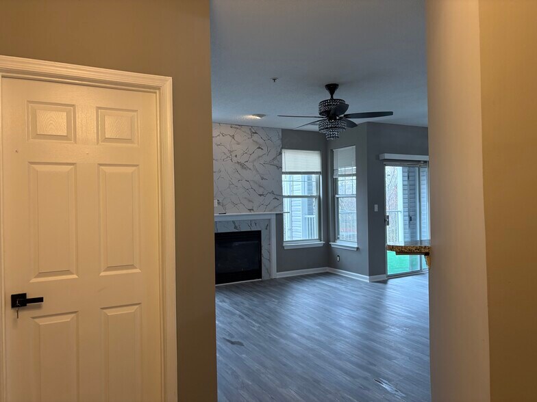 Building Photo - 7416 Hindon Cir