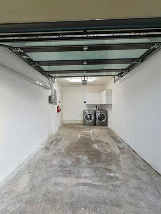 Building Photo - 14776 SW 138th Terrace
