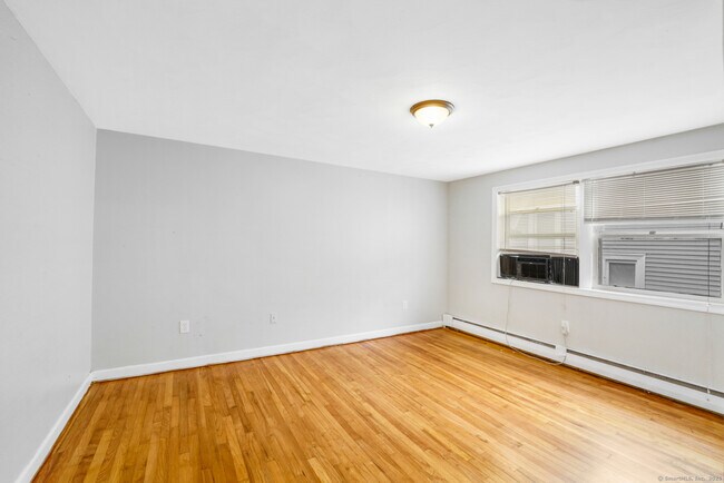 Building Photo - 183 Barker St
