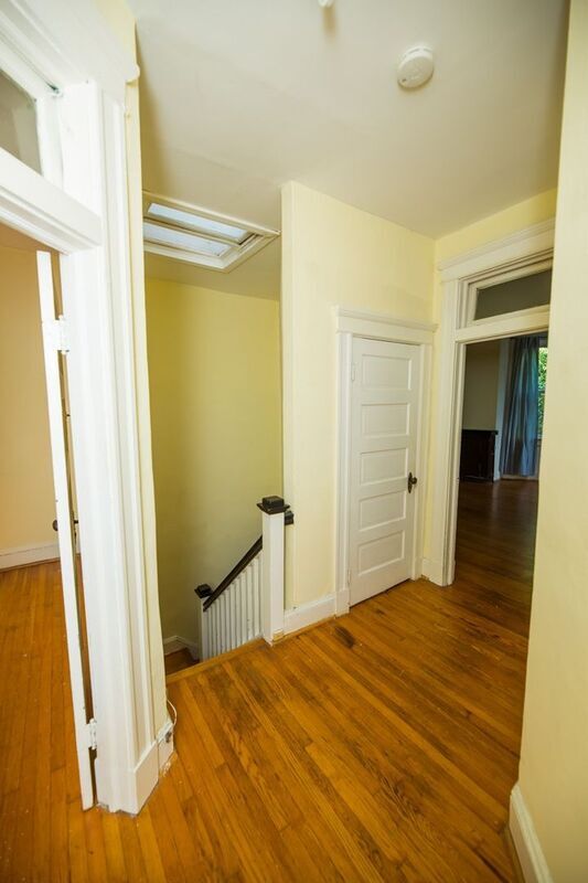 Building Photo - 3047 Guilford Ave