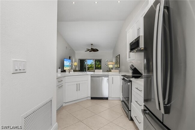 Building Photo - 853 Tanbark Dr