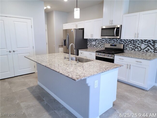 Building Photo - 3836 Lambent Ave