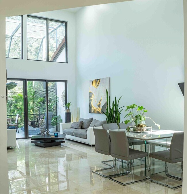 Building Photo - 4957 NW 93rd Doral Pl