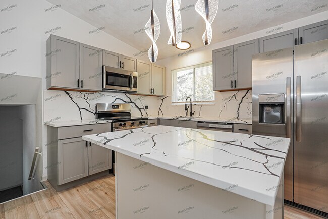 Building Photo - 4818 Colonel Perry Dr