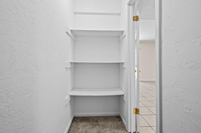 Building Photo - 7209 SW 45th Pl