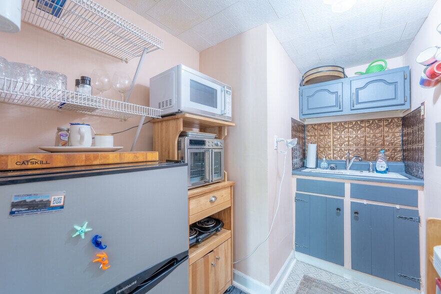 Building Photo - 1101 S Rogers St