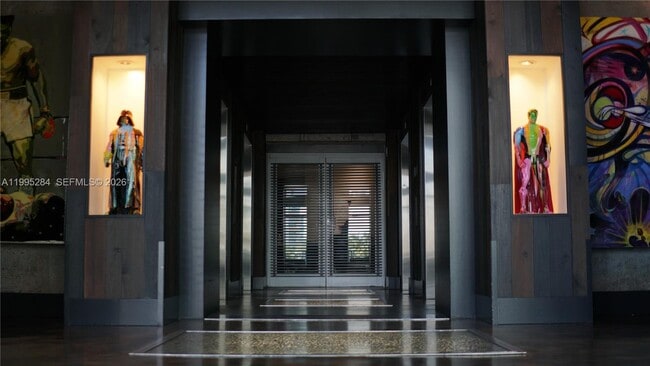 Building Photo - 690 SW 1st Ct