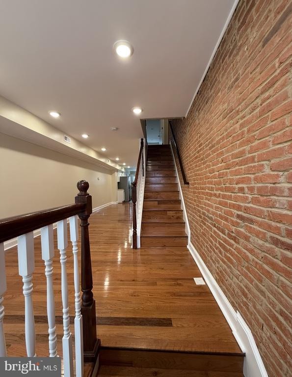 Building Photo - 1422 Richardson St