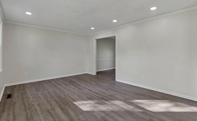 Building Photo - 11715 Village Way Dr