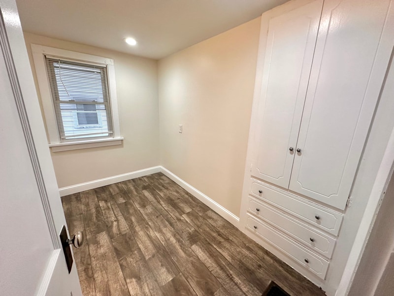 Building Photo - 4222 Broadway