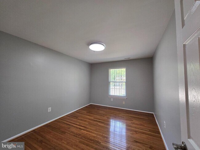 Building Photo - 5401 Riba Ct