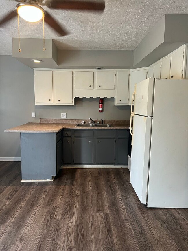 Building Photo - 1 bed 1 bath apartment